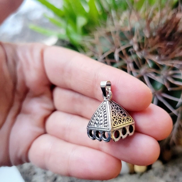 New Classic Ornate Asian Pyramid Pendant Dangle Drop Pendant - Picture 5 of 5